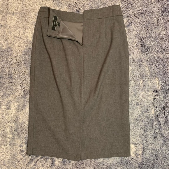 Le Chateau Gray Pencil Skirt - Picture 3 of 7
